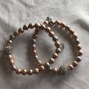 Pink & silver pearl bracelets with details